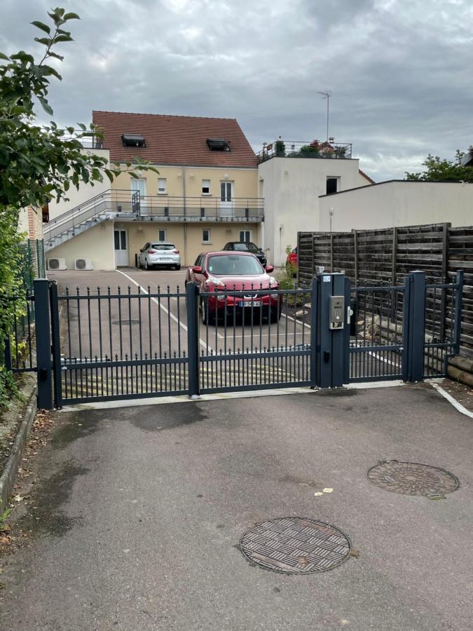 Studio Calme Et Cosy Saint-Julien-les-Villas Luaran gambar